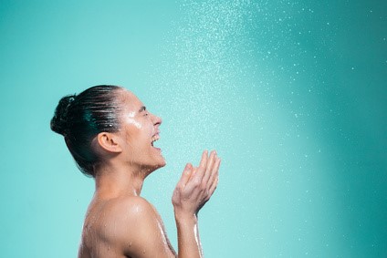 Duschspaß mit Einseifen